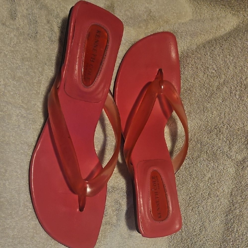 Kenneth Cole Red Sandals Minimalist Thong Style